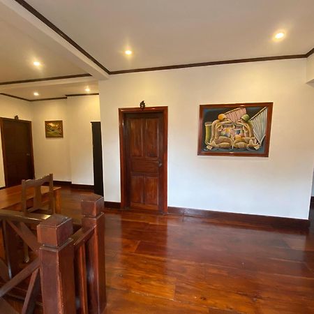 Golden Lotus Boutique Hotel Λουάνγκ Πραμπάνγκ Εξωτερικό φωτογραφία
