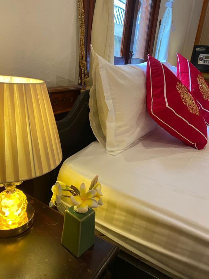 Golden Lotus Boutique Hotel Λουάνγκ Πραμπάνγκ Εξωτερικό φωτογραφία