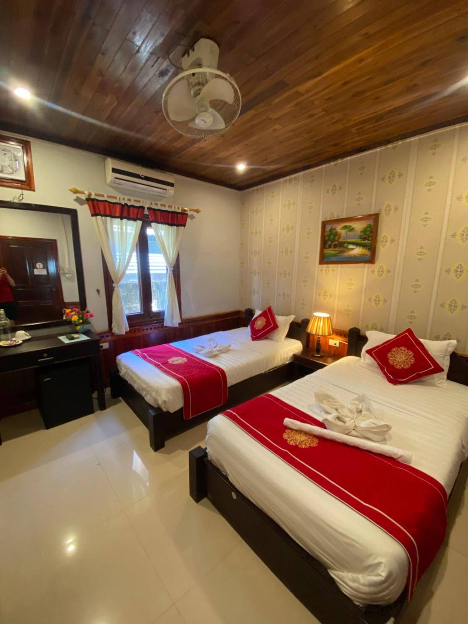 Golden Lotus Boutique Hotel Λουάνγκ Πραμπάνγκ Εξωτερικό φωτογραφία