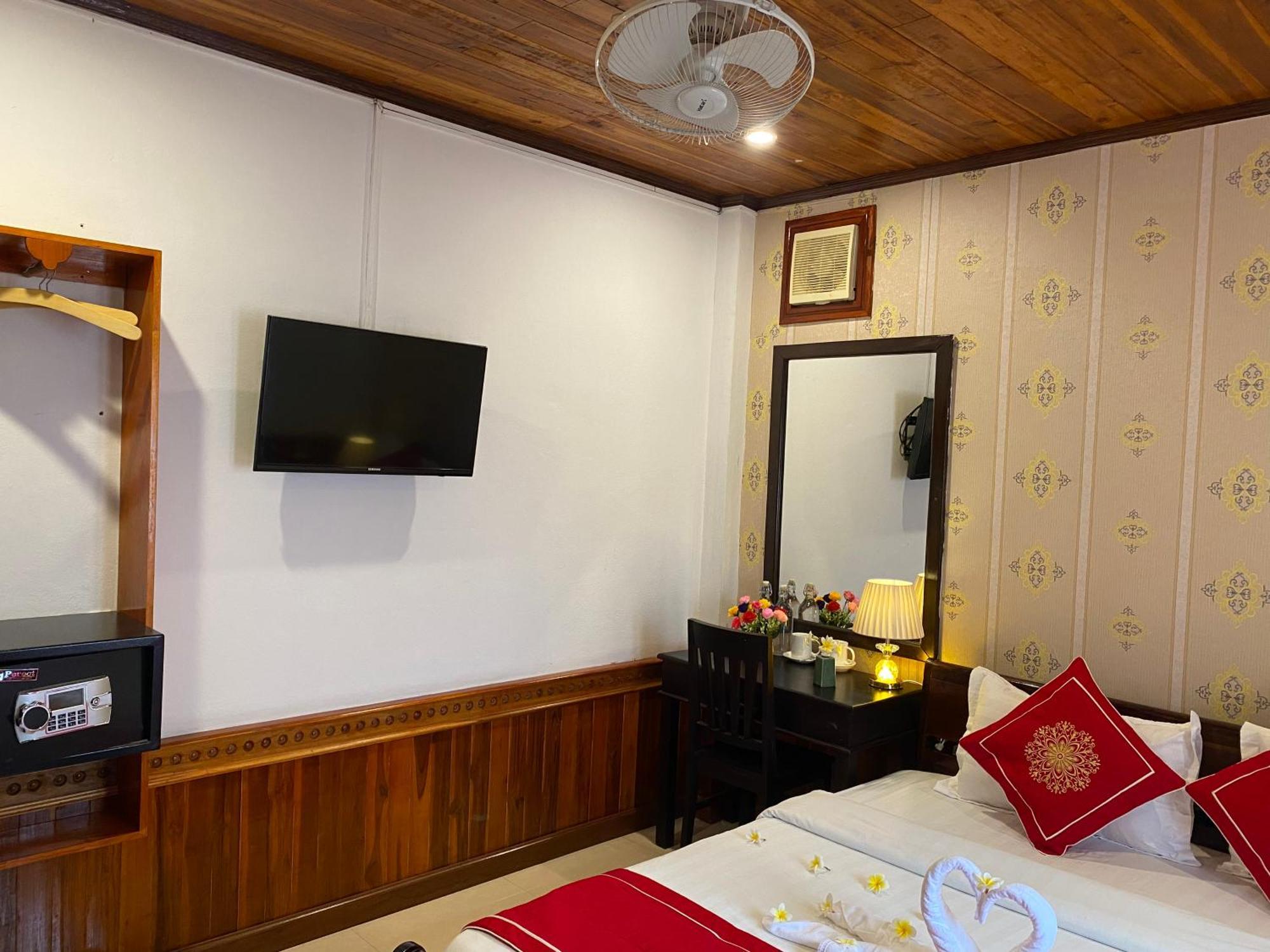 Golden Lotus Boutique Hotel Λουάνγκ Πραμπάνγκ Εξωτερικό φωτογραφία