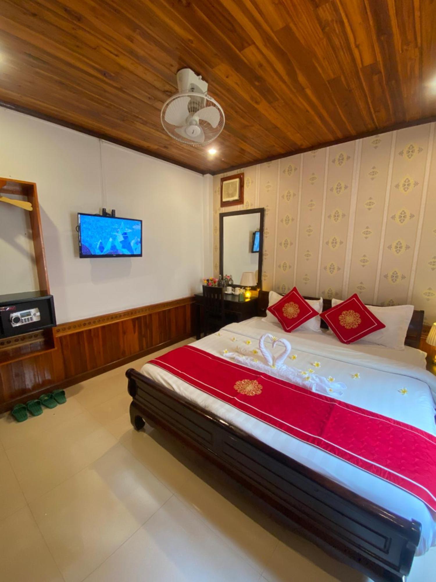 Golden Lotus Boutique Hotel Λουάνγκ Πραμπάνγκ Εξωτερικό φωτογραφία