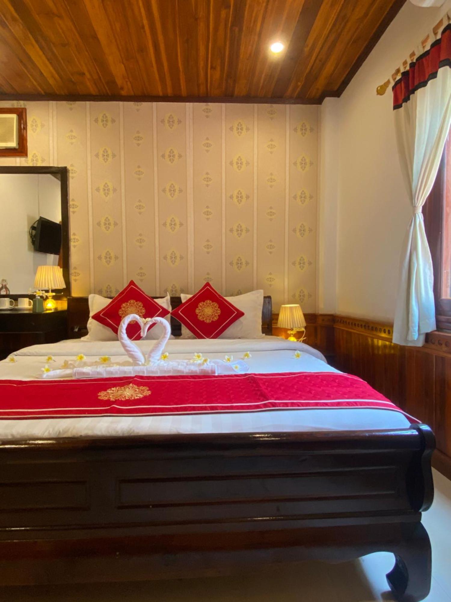 Golden Lotus Boutique Hotel Λουάνγκ Πραμπάνγκ Εξωτερικό φωτογραφία