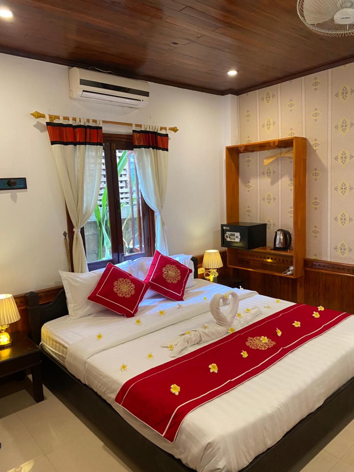 Golden Lotus Boutique Hotel Λουάνγκ Πραμπάνγκ Εξωτερικό φωτογραφία