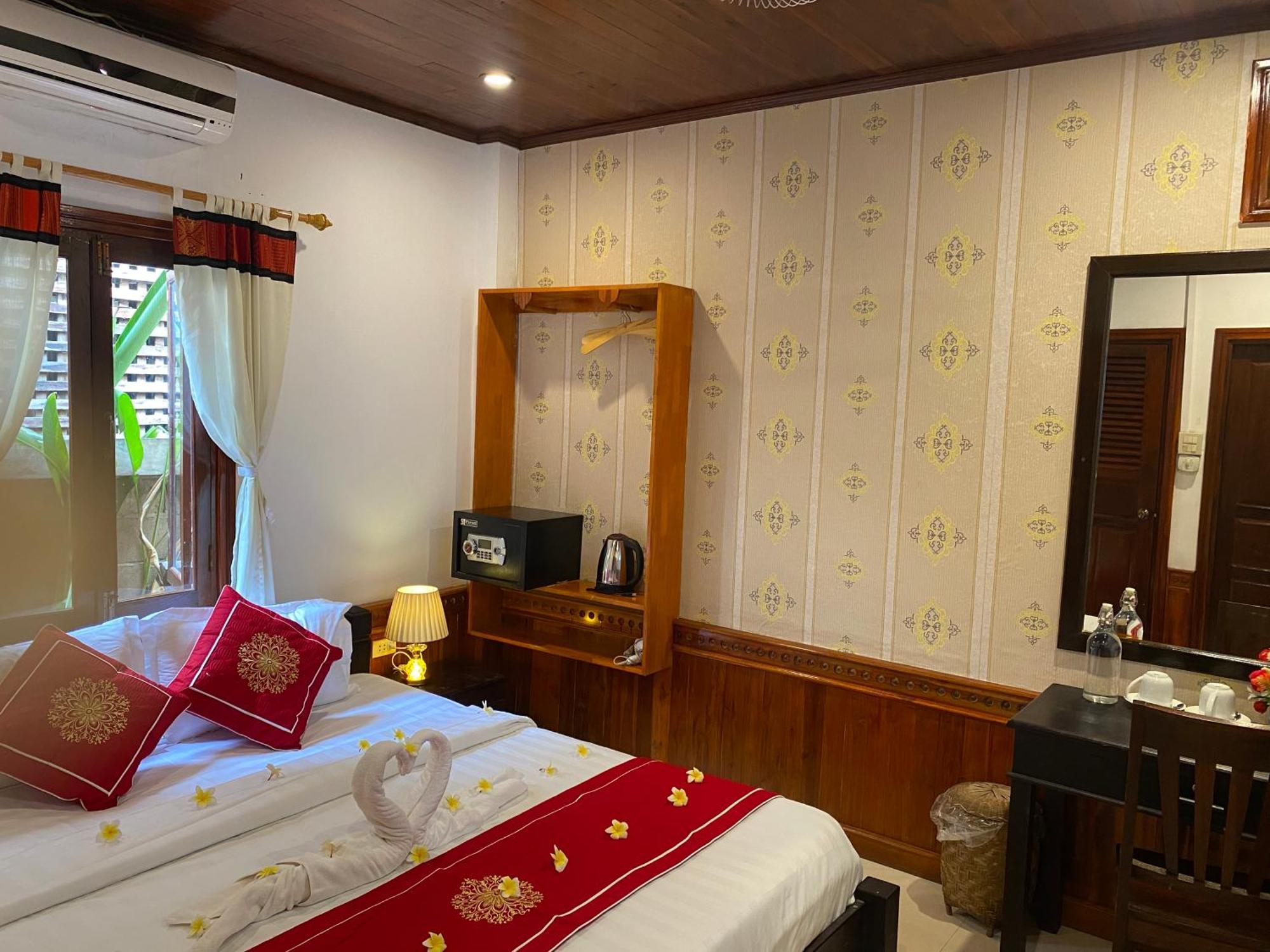 Golden Lotus Boutique Hotel Λουάνγκ Πραμπάνγκ Εξωτερικό φωτογραφία